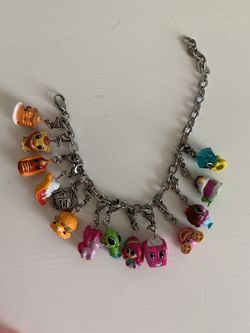 Charm U bracelet