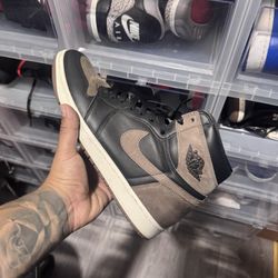 Air Jordan 1 “Palomino”