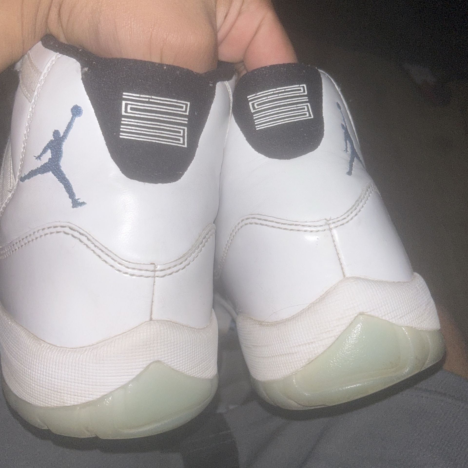 Used Jordan 11 2014 Legend Blue 
