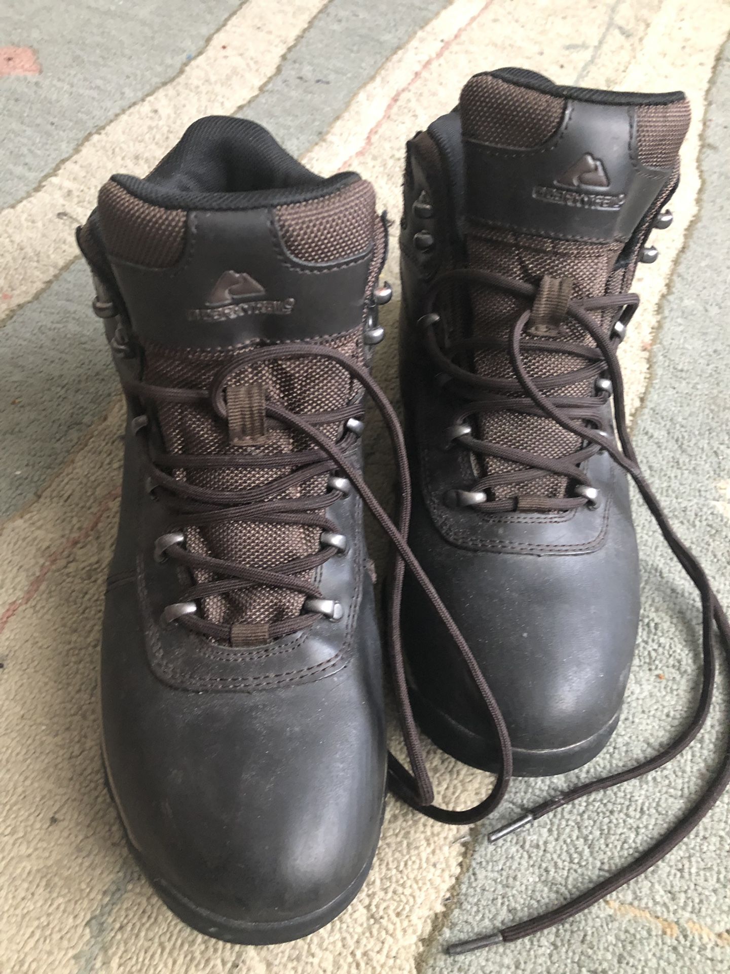 Men’s Hiking Boots