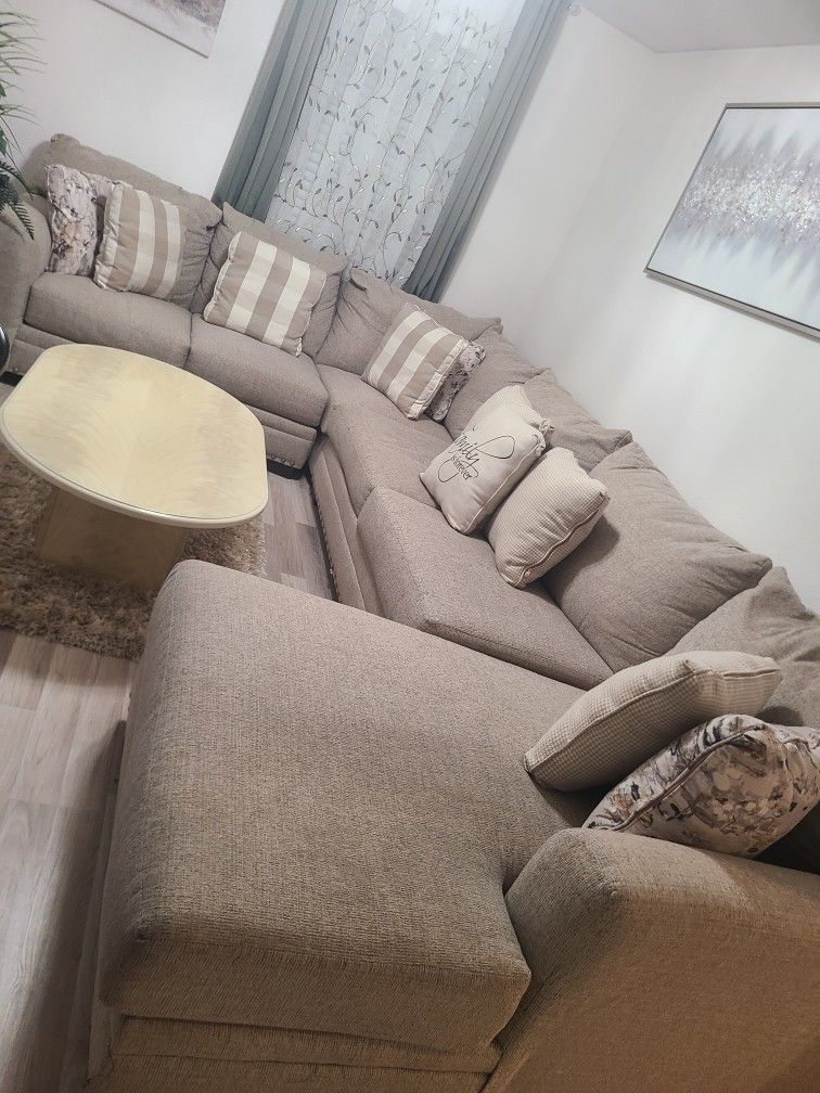 Sectional W Bed Also 2 Coffee Tables