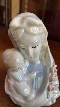 Madonna with baby 4 inch tall figurine