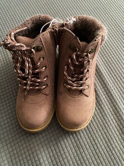 Girl boots