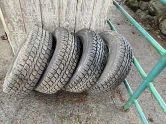 Studded Snow Tires- 245/75R16