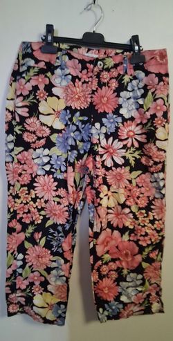 Floral Print Cropped Pants