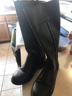 Girl boots