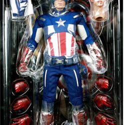 Hottoys Captain America Avengers 