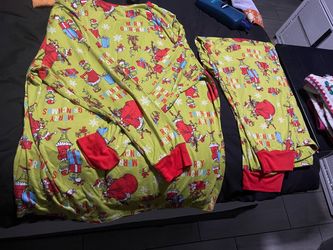 Grinch men’s pajamas