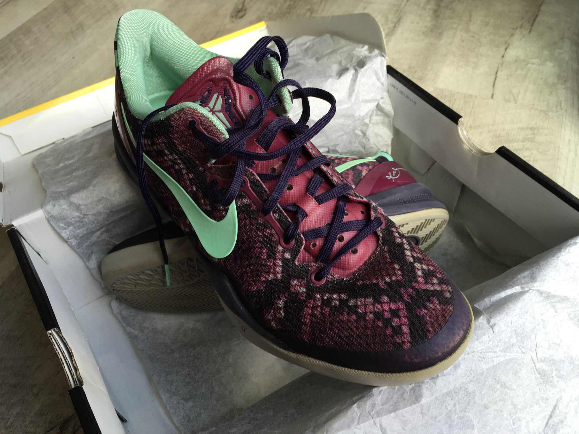 Good Used Condition Nike Air Kobe 8 System “Pit Viper”. Men Size 8.5