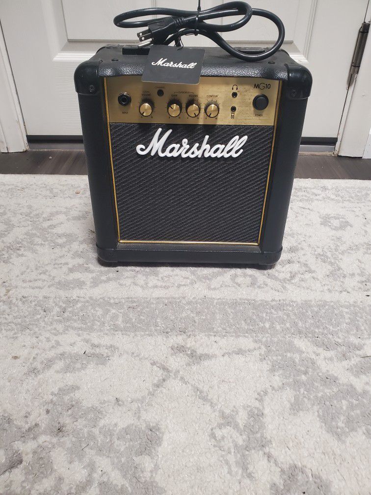Marshall MG Gold MG10G 2-Channel 10-Watt 1x6.5" Solid State Guitar Combo Amp