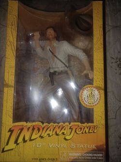 New Vintage Indiana Jones 10" Statue