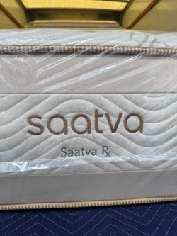 Like New! King Saatva Rx Mattress - Delivery Available