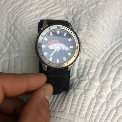 Broncos Men Watch