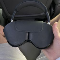 AirPods Pro Max 