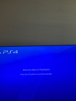 PS4 Old ps4 works no controller only chord