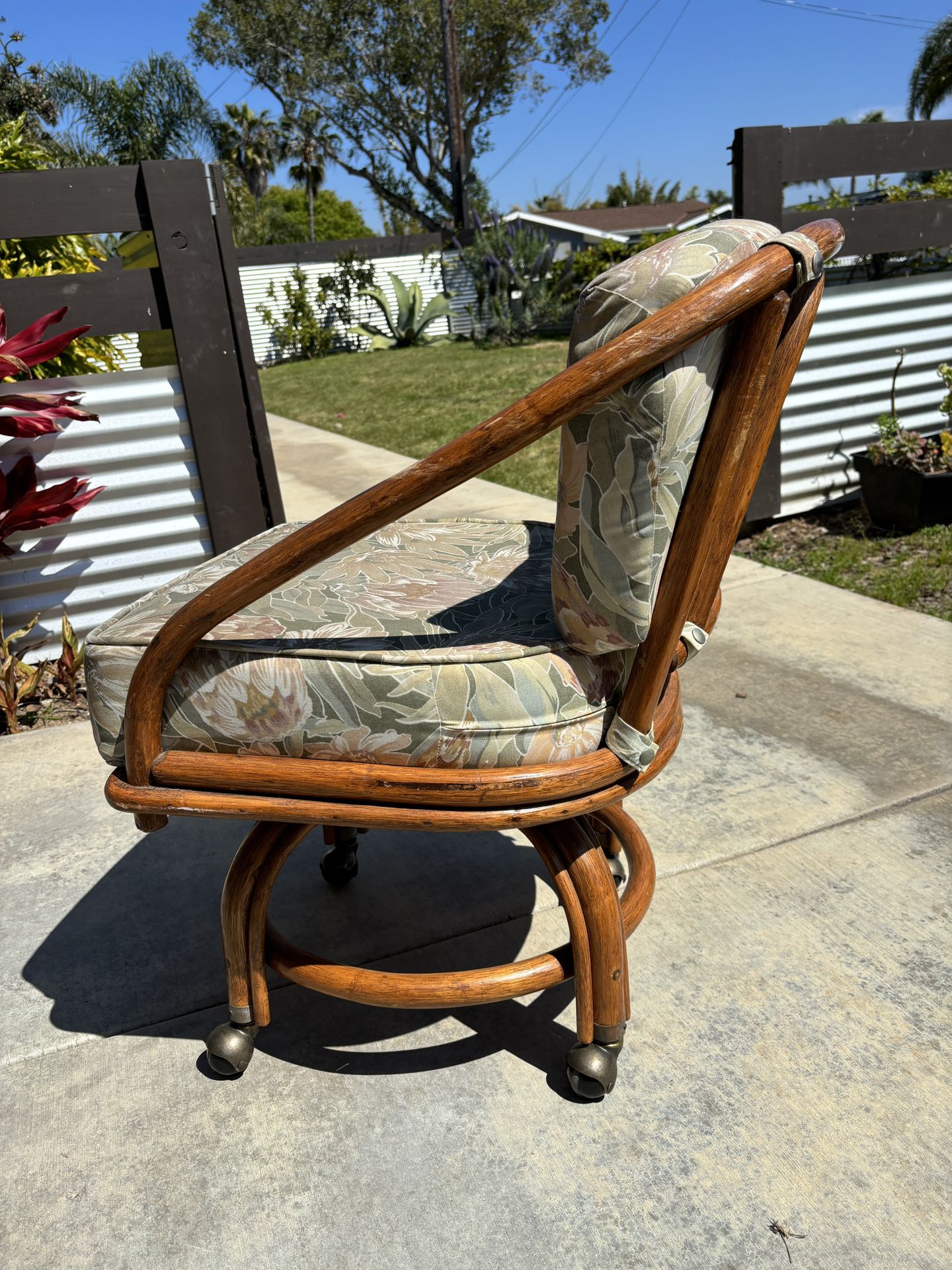 Vintage Swivel Chair / Desk Chair
