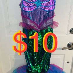 $10 Sequins Mermaid kids Costume size 7/8 in great condition like new