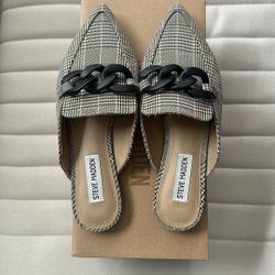Size 7 Steve Madden Flat Slip On Mule