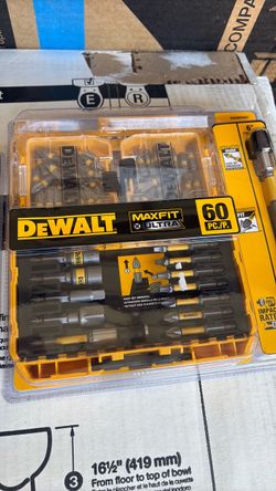 DeWalt max fit ultra 60 piece screwdriver bit set DWAUMF60SET