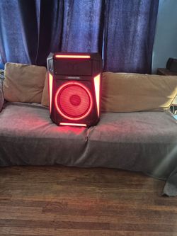MONSTER ALL IN ME PA SPEAKER Z6 650 WATTS WIRELES MIC TRIPOD STAND 256 RGB LED LIGHTS (APP CONTROL LED)