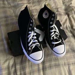 Converse Mens Size 10.5 Womens 12.5 (Unisex) 