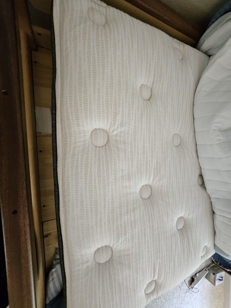 BR800 twin size mattress