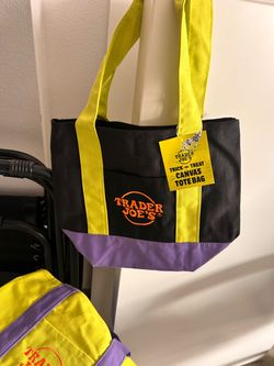 Tote bag