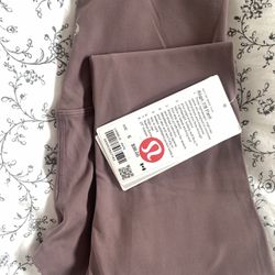 lululemon align leggings size 6 new for Sale in Chino Hills, CA - OfferUp