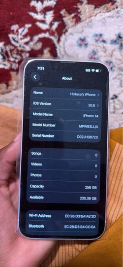 14 iPhone in mint condition 256gb