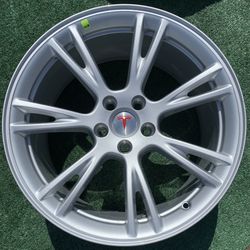 Tesla Model Y Rim 19