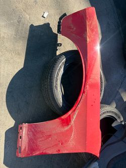 2017 Dodge Challenger driver side ￼fender