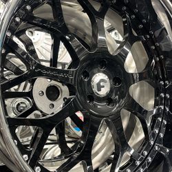 24” Forgiato Drea