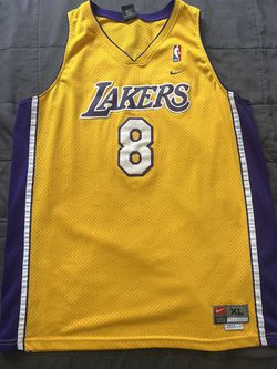 Los Angeles Lakers #8 Kobe Bryant Purple Rookie NBA Jersey for Sale in  Lakewood, CA - OfferUp