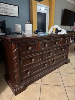 Dresser + 2 night stands + book shelf