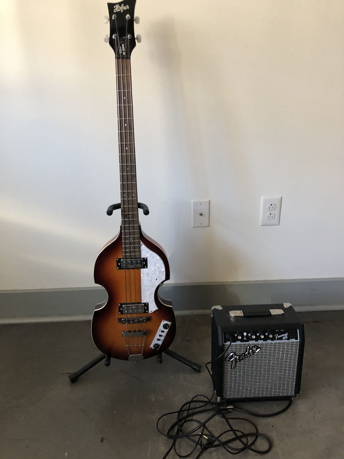 Hofner Bass Guitar W/ Amp