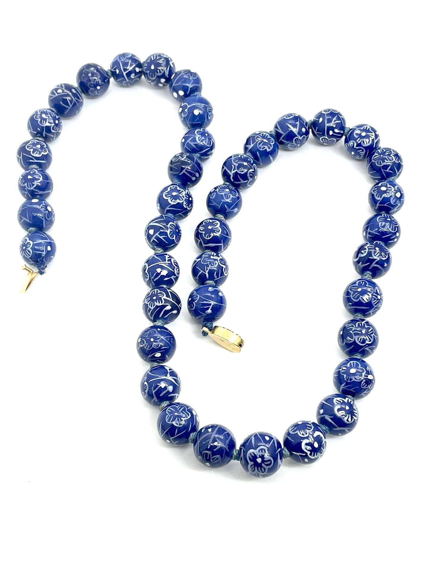 10k Gold Asian Porcelain Necklace