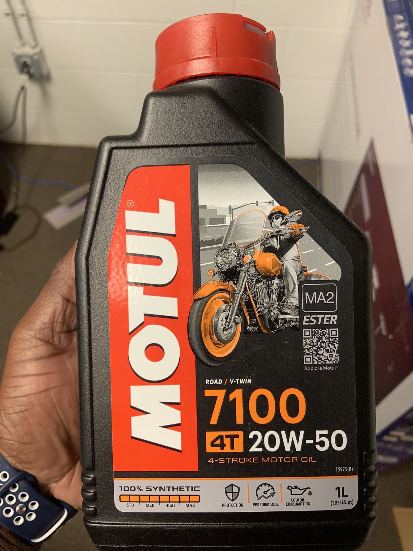 Motul 7100 4T 20w - 50 Motor Oil 