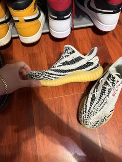 Yeezy 350 Zebra