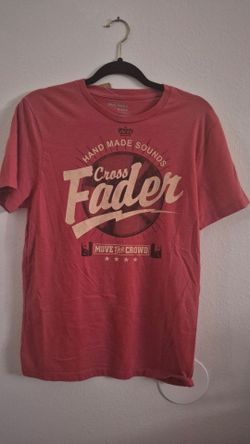 Old Navy Men's shirt
