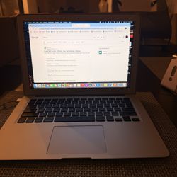 Mac Book Air (2017 )13 Inch