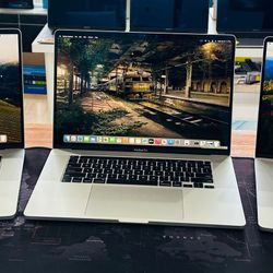 Apple MacBook Pro 💻 2.3Ghz 
8-Core i9 16GB RAM 1TB SSD Radeon Pro 5500M Fully Functional $575 Each