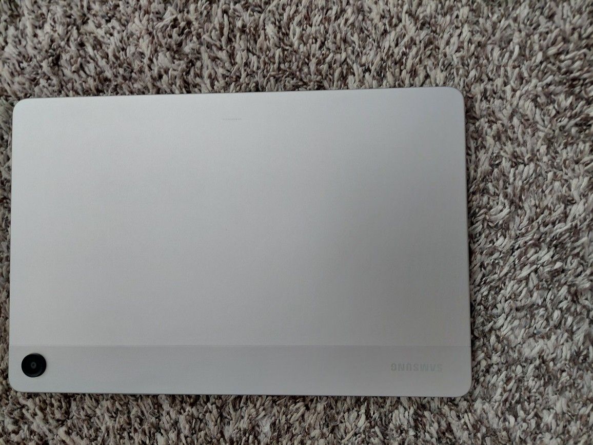 Samsung Galaxy Tab A9+ Wi-Fi 128GB (SM-X210) – 11" – Excellent Condition