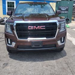 GMC Yukon Grill 