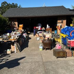 Estate Sale July 5  9 am-3pm  2760 Bowmont Drive