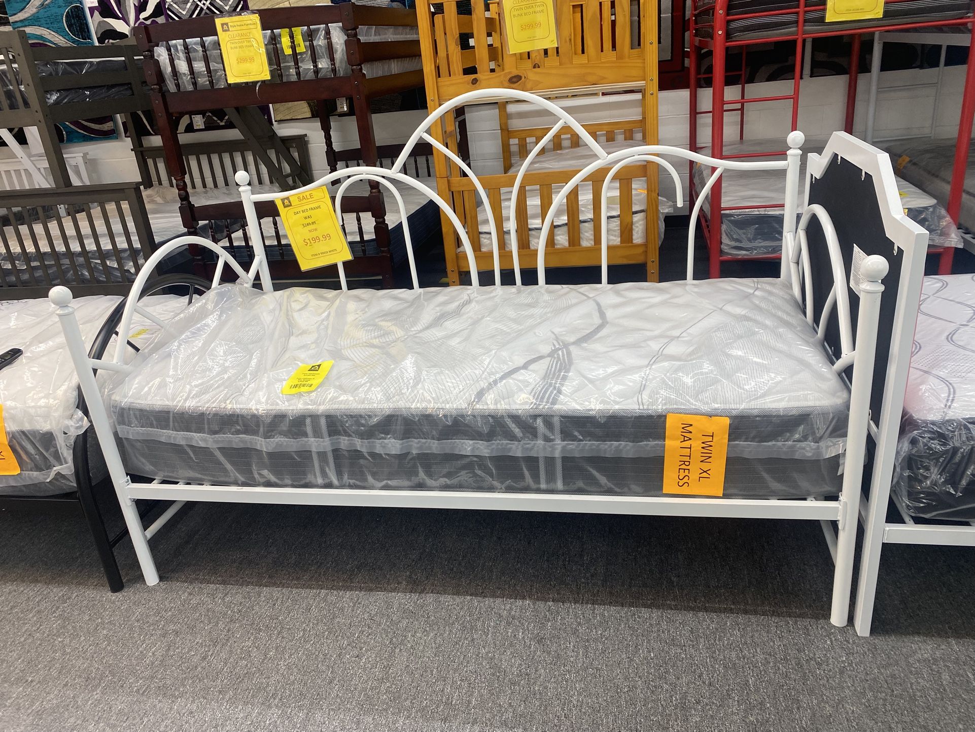Twin Day Bed $199.99