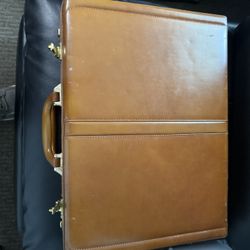 Dilana Vintage Briefcase 