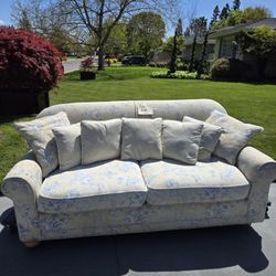 Fabric Sofa With Bun Feet