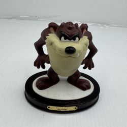 Rare Looney Tunes Taz Tasmanian Devil Six Flags Figurin Statue 