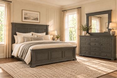 $1,500 — Queen Bedroom Set Elegant
