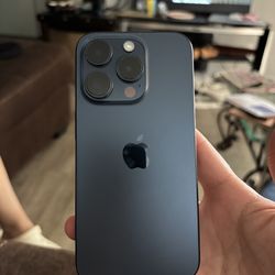 iPhone 15 Pro – Unlocked – Excellent Condition – $350